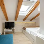 Lighthouse Central 아파트 오미스