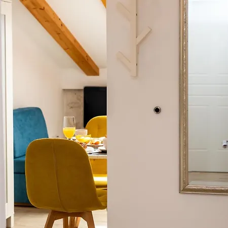 Lighthouse Central Apartment Omis